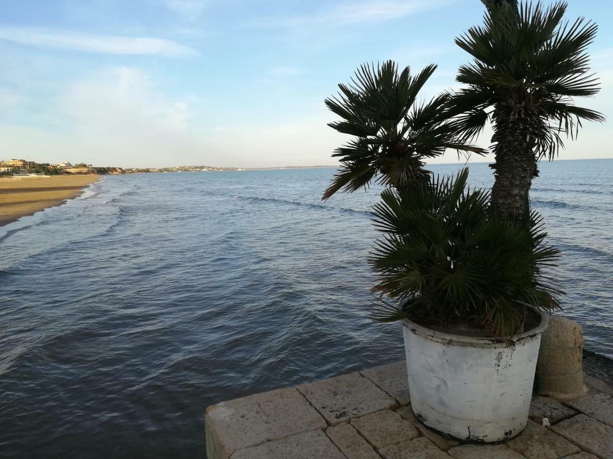 Case Degli Avi, Camere Nel Borgo Marinaro Pozzallo Buitenkant foto